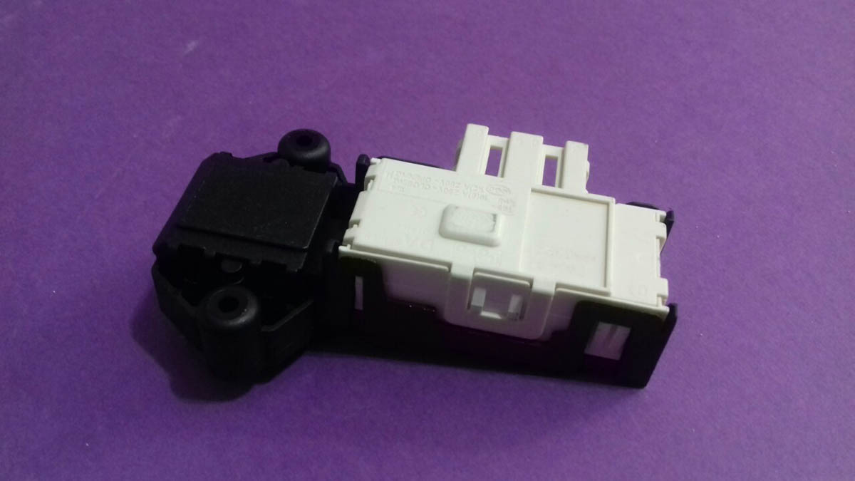 Termicka brava ves masine SAMSUNG BOSCH DC64-00653C DC64-00653A SU4402