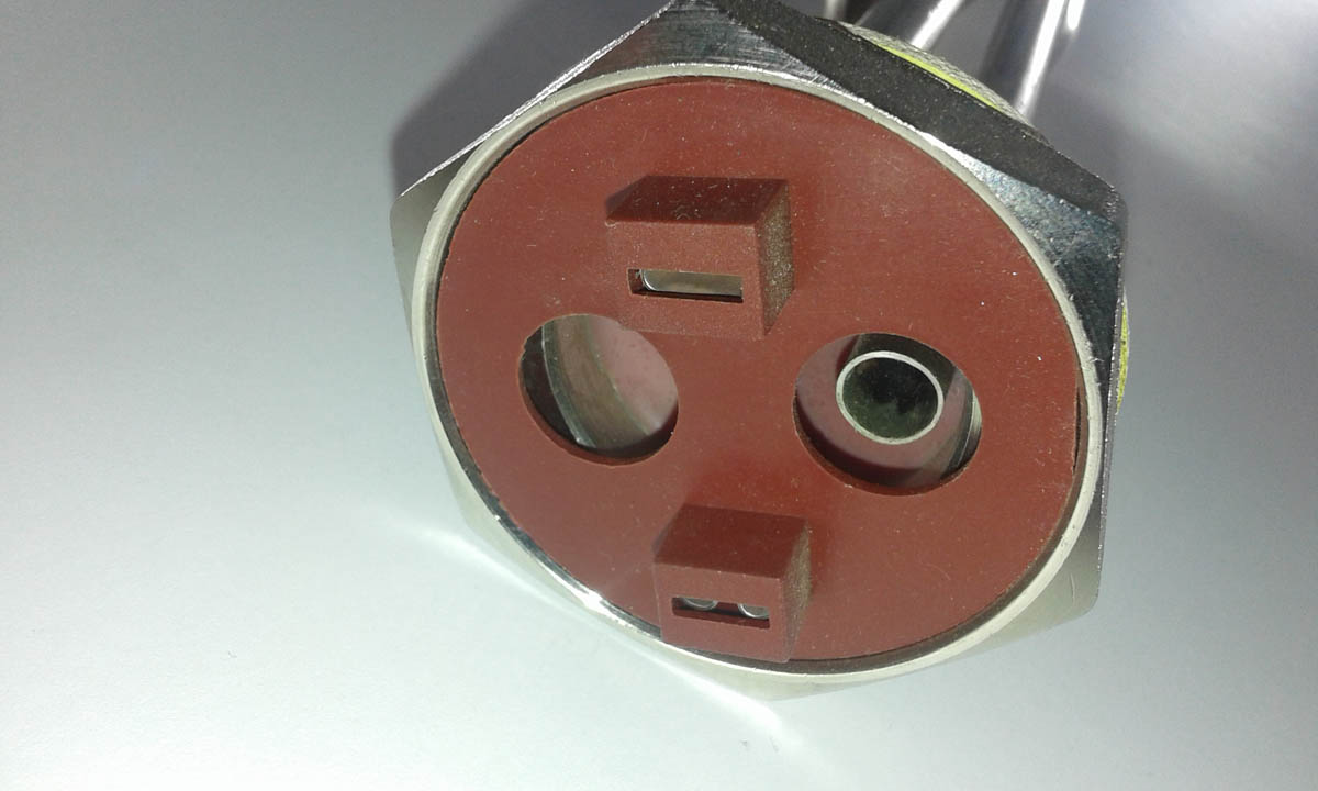 Grejac bojlera 2000w niklovani,prirubnica 5/4, Isea