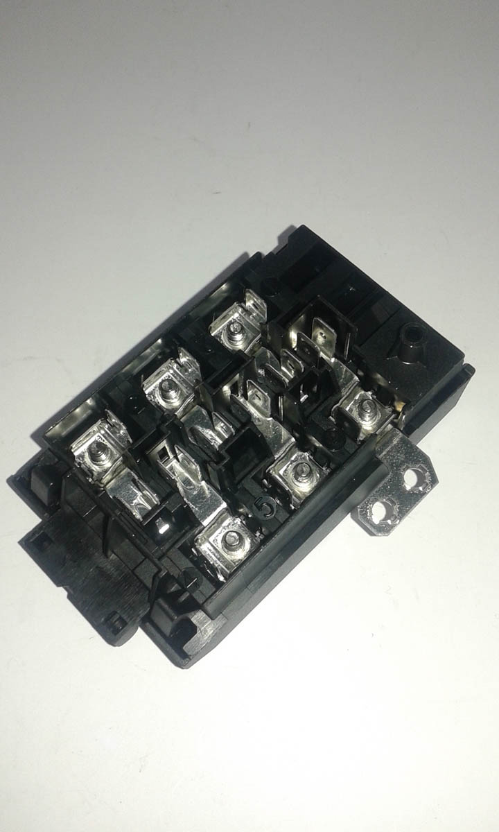 Prikljucna klema sporeta Gorenje u plasticnom kucistu 176537 / ALT. 459510