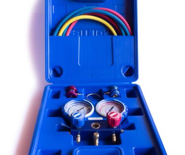 MANOMETAR U KOFERU SA CREVIMA ZA AUTO KLIME 134A VALUE VMG-2-R134A-B