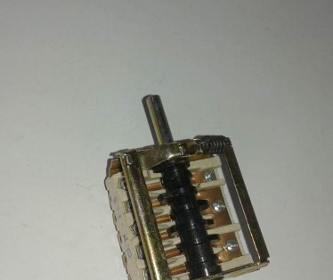 Prekidac sporeta rerne 4+0 keramicki Milan Blagojevic Smederevo/EI Nis